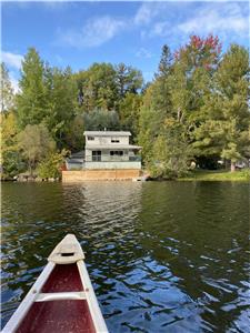 Chalet sur le Lac Lola  45 min de Ottawa/Gatineau (4 Saisons)