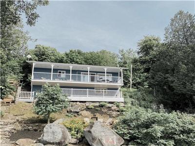 Chalet Bl - Waterfront with incredible views and privacy.