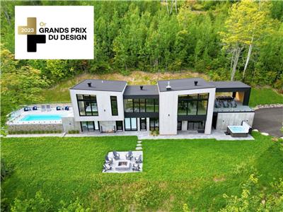 Luxury Touristic Residence | PANORAMA CHARLEVOIX: Pool, Spa, Ski & Exceptional View