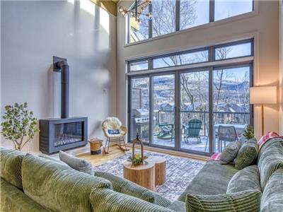 NEW! L'Aromate, spacious & cozy condo in the heart of nature of Tremblant! Available 01-01-2024!
