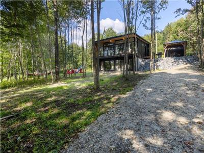 LE-CHARLO | Cottage for rent on lake Joseph