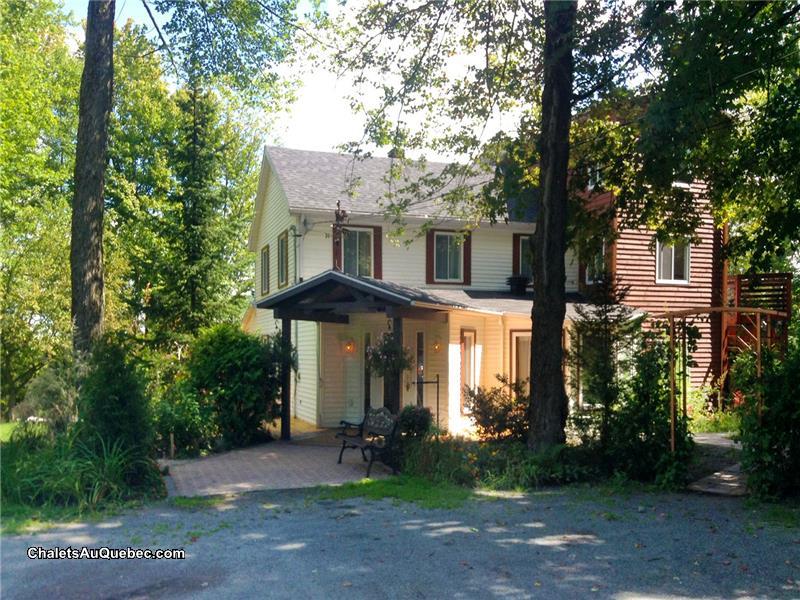 Maison La Coulée Chalet à louer Drummondville DI12531