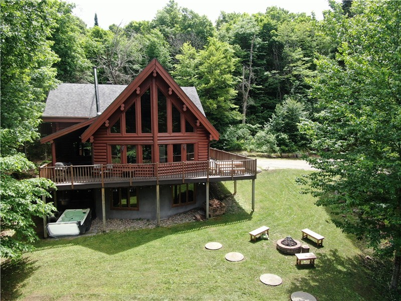 Chalet Boise access to lake Rougeaud
