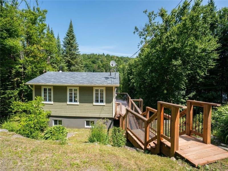 Le Mont-Pierre SEASON