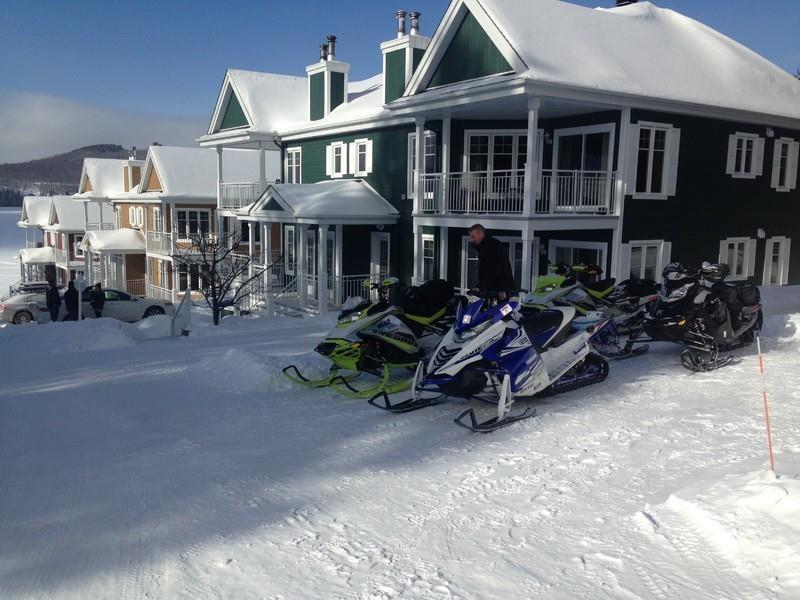 Court ou long terme, condo bord Lac Archambault, St-Donat