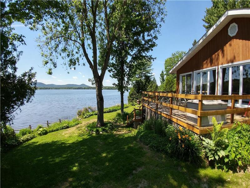 Chalet Bord de Lac Cantons de
