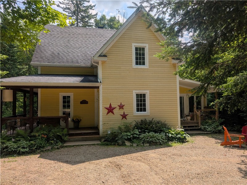 Bienvenue à la maison jaune du Lac Jackson !