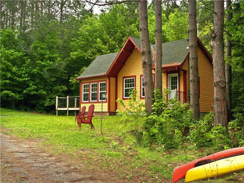 CHALET VAL CARROLL / COTTAGE VAL CARROLL # 93