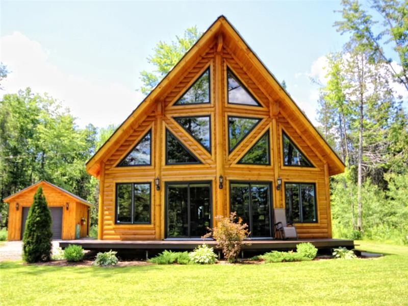 Paisible chalet en bois rond - Spa - Chalet à louer Stukely-Sud | PL ... Paisible chalet en bois rond - Spa - Chalet à louer Stukely-Sud | PL ...