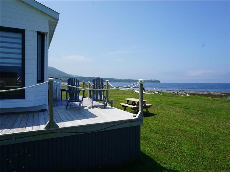 Vue panoramique sur le fleuve. Parfait pour relaxer au bord de la mer.