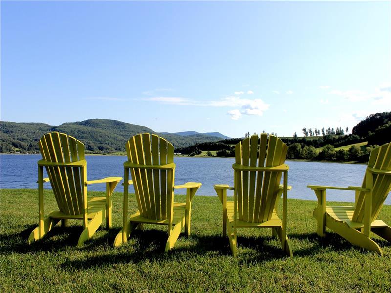 RÉSIDENCE TOURISTIQUE L'ANSE DE TABATIÈRE #2 sur le bord de l'eau (Fjord)