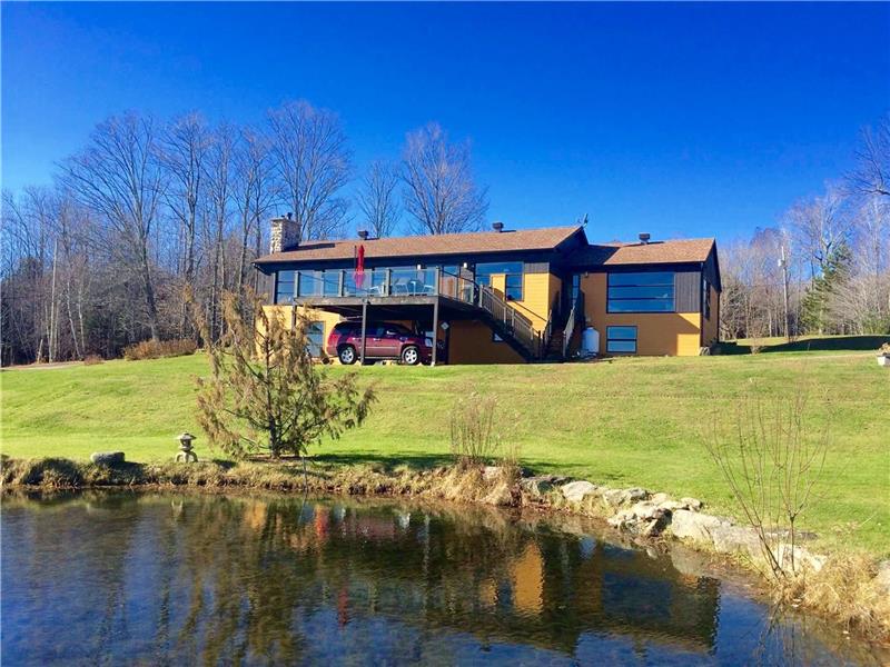 Gd Chalet confort, panorama calme exceptionnels, gde piscine chauffée 20x40, sauna+spa, 5ch, 32jours