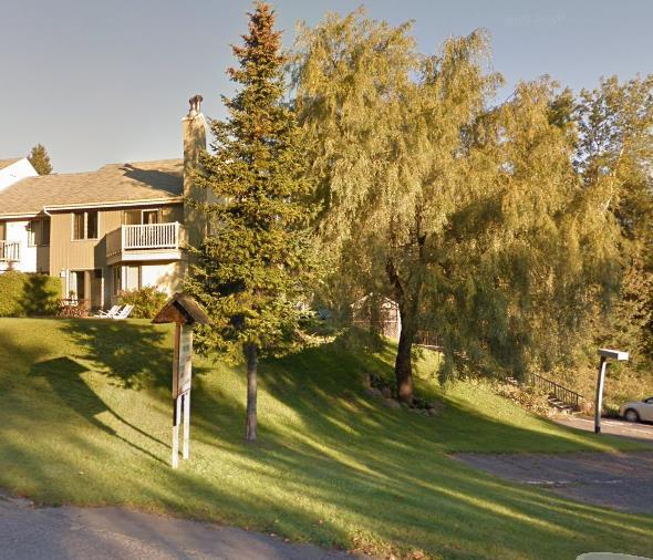 4 1/2 CONDO, SKI IN / SKI OUT Sur coin, premier étage