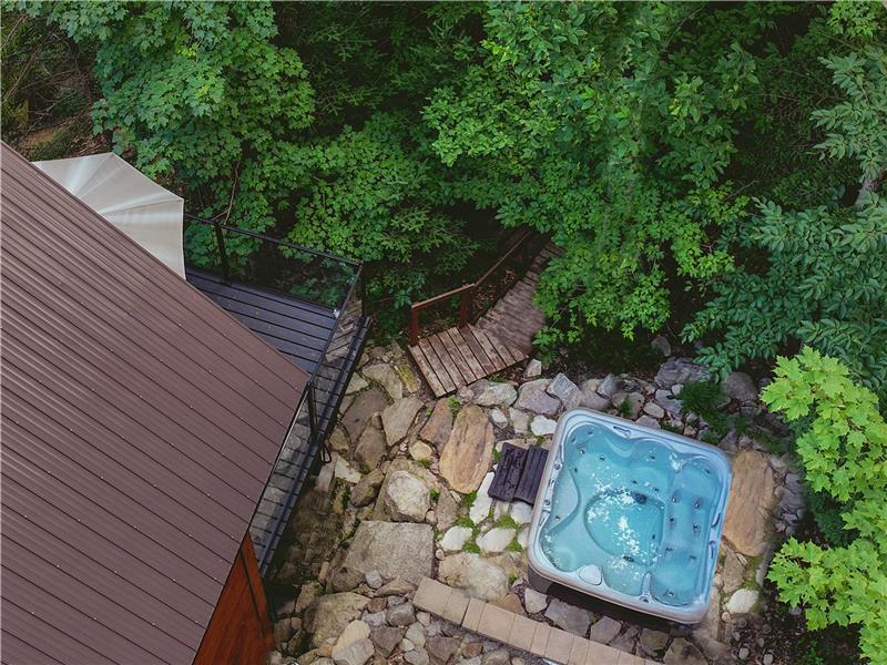 Private Hot tub, Wood fireplace, forest and canoe | Terrasses Kedros