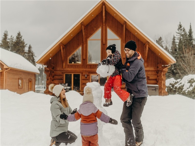 Le Jadanie Chalet - chalet en bois rond à louer, bord de lac avec spa