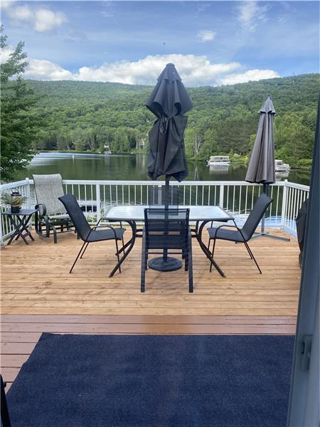 Superbe Chalet à louer! Disponible pour les couleurs et pour la saison de ski