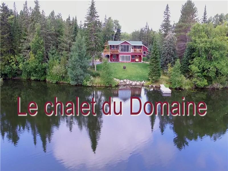 Le chalet du Domaine, a multi-generational property, perfect for welcoming families and friends.
