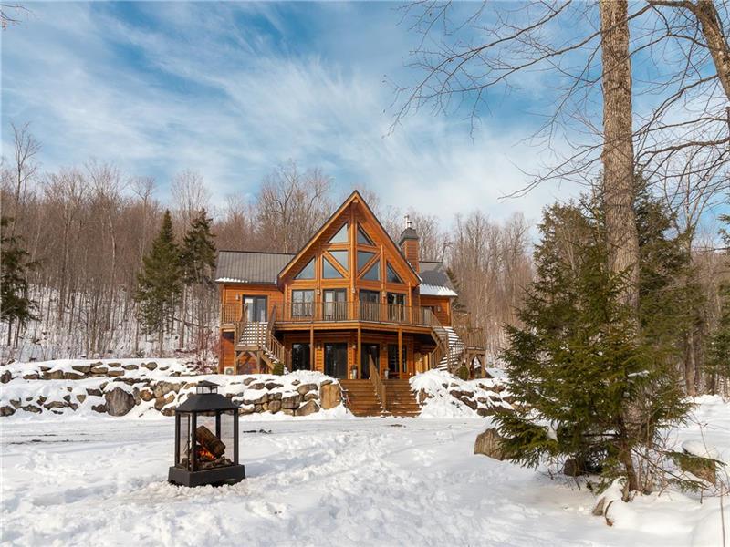 Le Chalet Scandinave Chalet à louer Dudswell DI29403 ChaletsAuQuebec