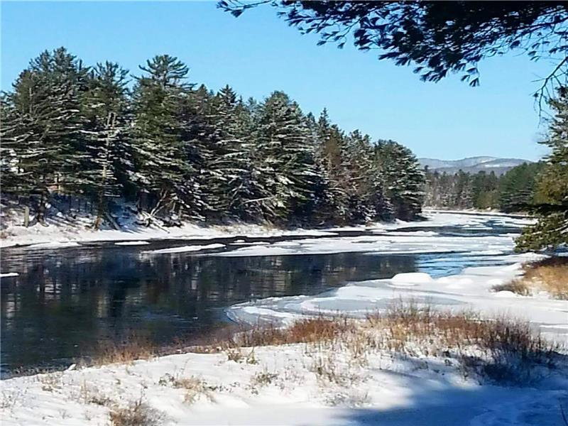 Le chalet de la rivière ouareau