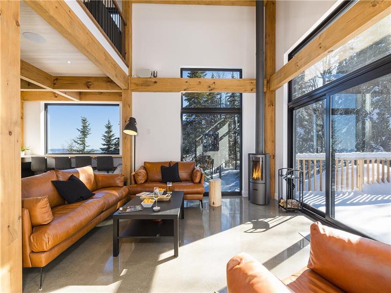 Chalet Valhalla - views, hot tub and coziness