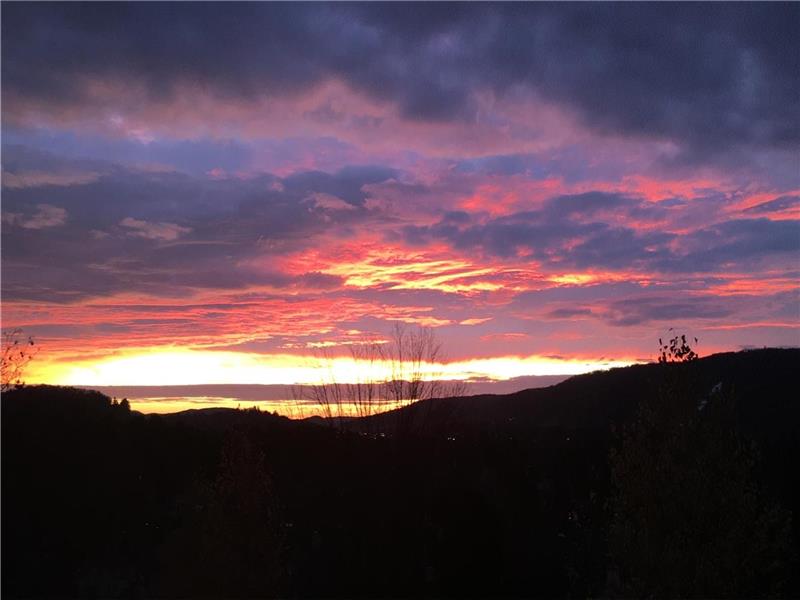 Demeure confortable et belle Vue imprenable sur le Mont Saint-Sauveur et ses pistes