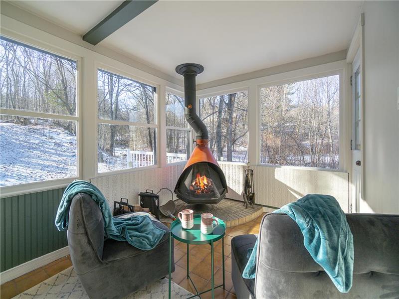 Unique Old Schoolhouse | Nature & Family Escape