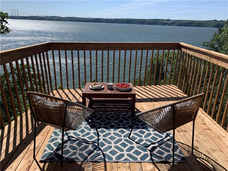 Ile d'Orléans Datcha - exceptional views of the Saint-Lawrence