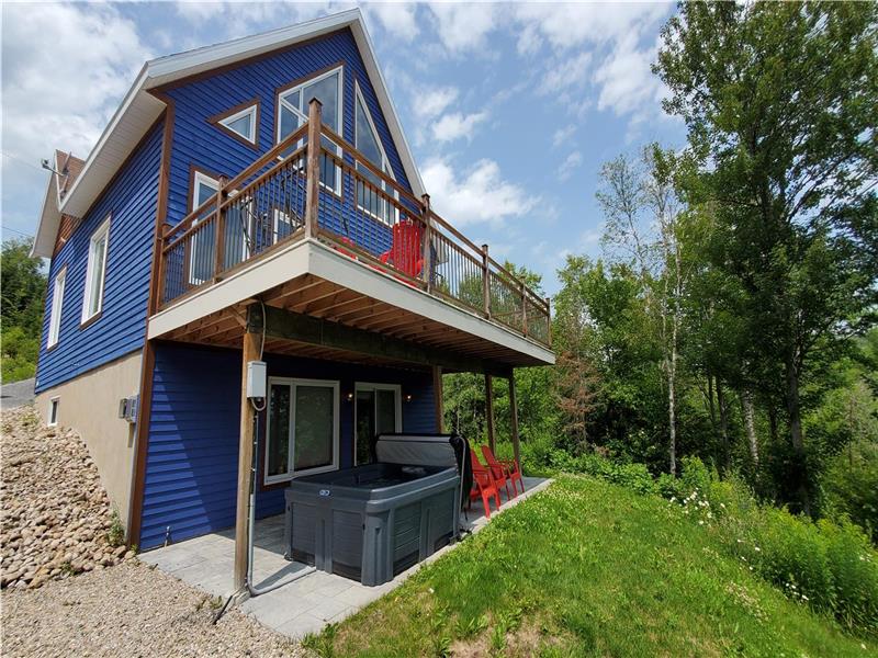 Hôtel à la maison - Le Chalet Bleu, fleuve et spa