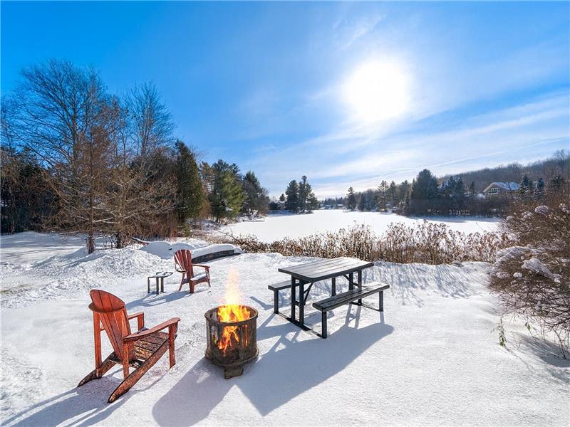 *Au Quai 8* SPA & BORD DU LAC ***