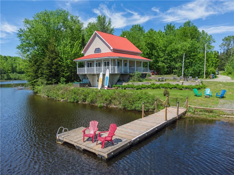 Hot Tub by the Lake | Nature Escape | 1 Dog OK
