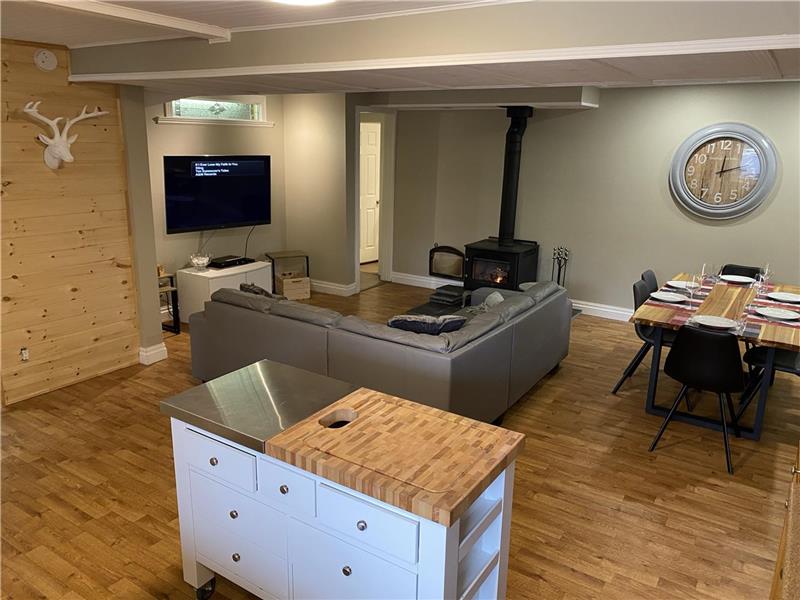 Cozy Mont Blanc 5 1 2 Chaleureux Et Chalet A Louer St Faustin Lac Carre Pl 33275 Chaletsauquebec