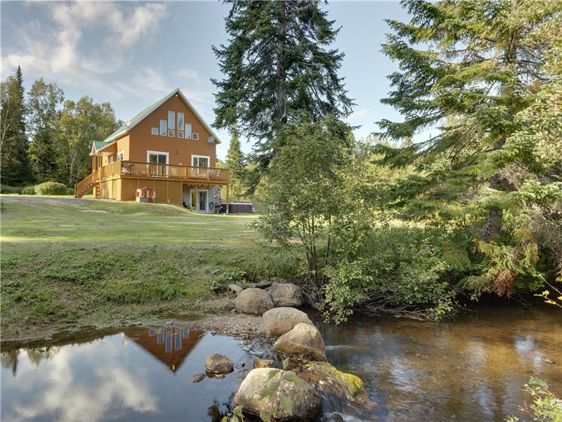 Hôtel à la maison - Ô Chalet la Détente, Rivière et Ski