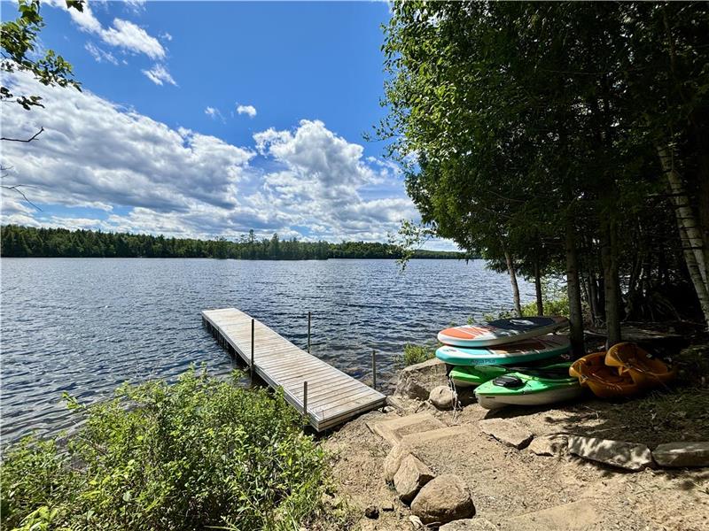 Lake House panoramic view of Lac Lesage Perfect Sunsets SPA Arcade Ping Pong Foosball Basketball