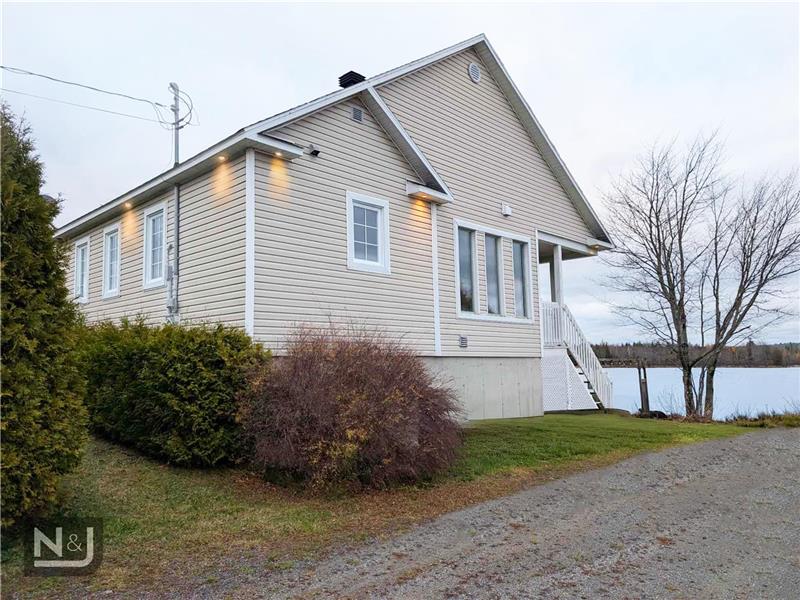 N&J Chalet - Le luxe chalet au bord de l'eau