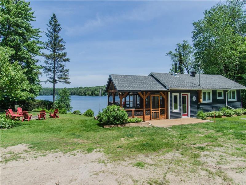 Chalet Sandy Beach Cottage