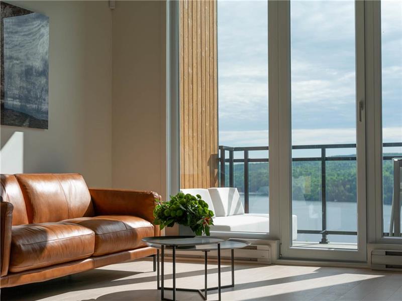 LUXUEUX CONDO À POTTON AU PIEDS D'OWLS HEAD