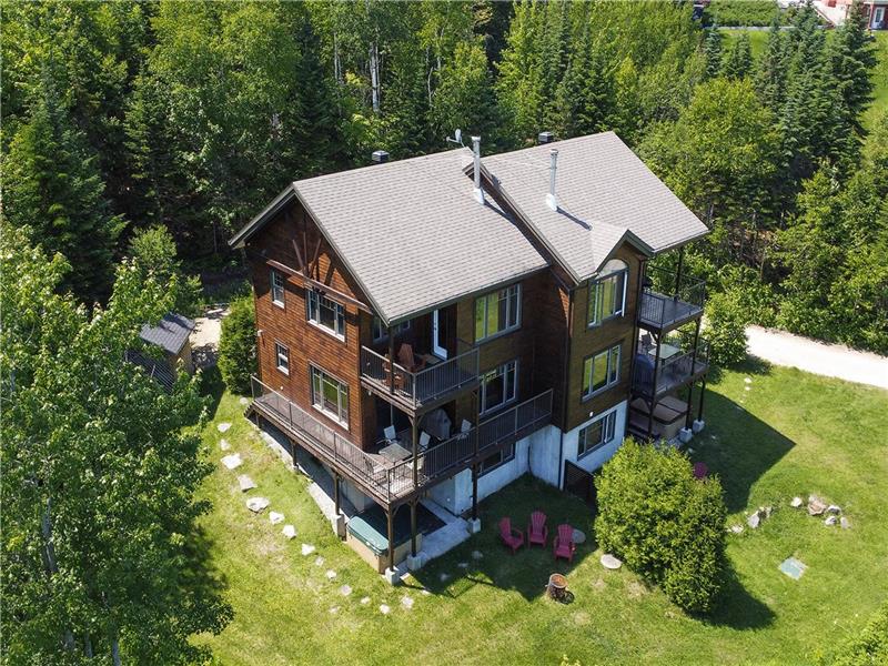 Hôtel à la maison - L'Arlésien, aire du Massif