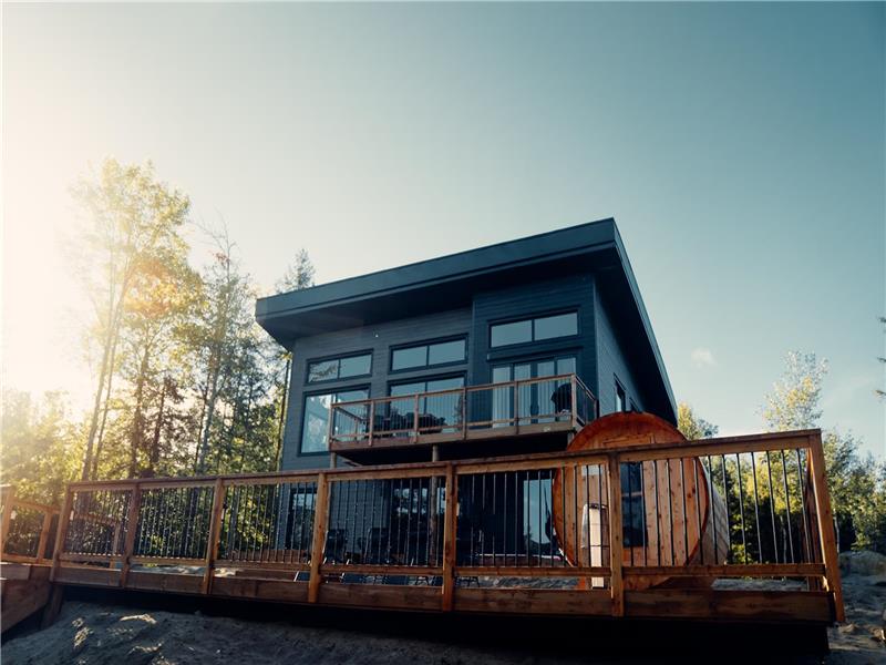 Chalet Bord de l'eau Spa + Sauna