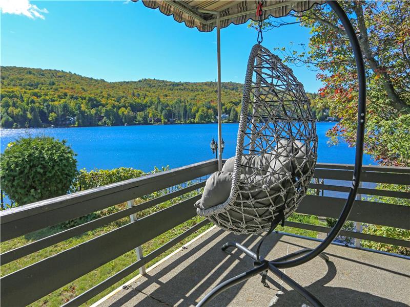 ST-HIPPOLYTE - CHALET À LOUER- bord de l'eau