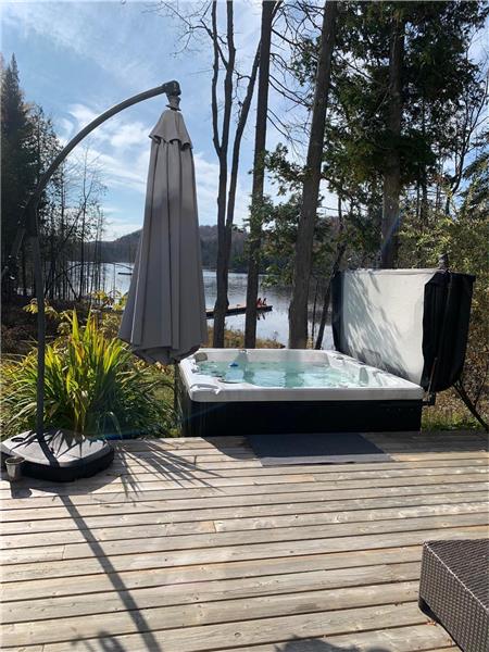 Le Panache: Bord de lac, spa, table billard