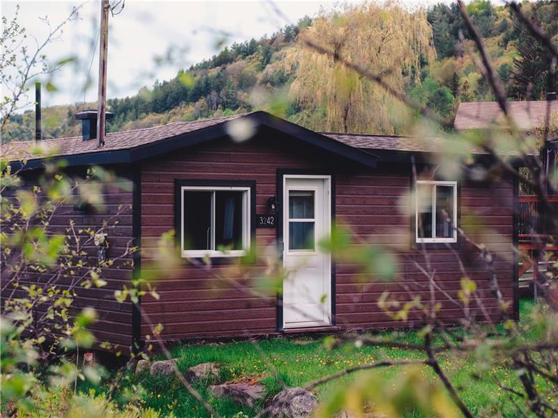 * PASSION CHALETS * | PORTHOS | WATERFRONT - BEACH - SWIMMING