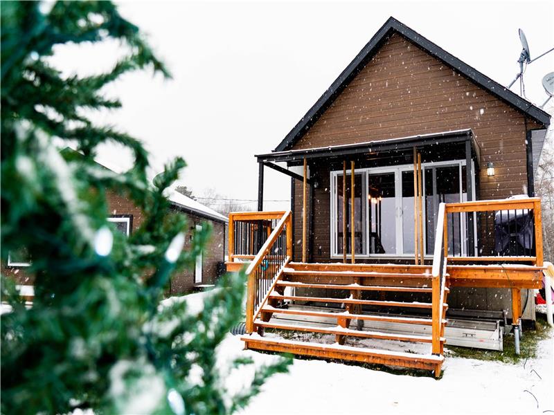 * PASSION CHALETS * | ARAMIS | LAKE - BEACH - SWIMMING