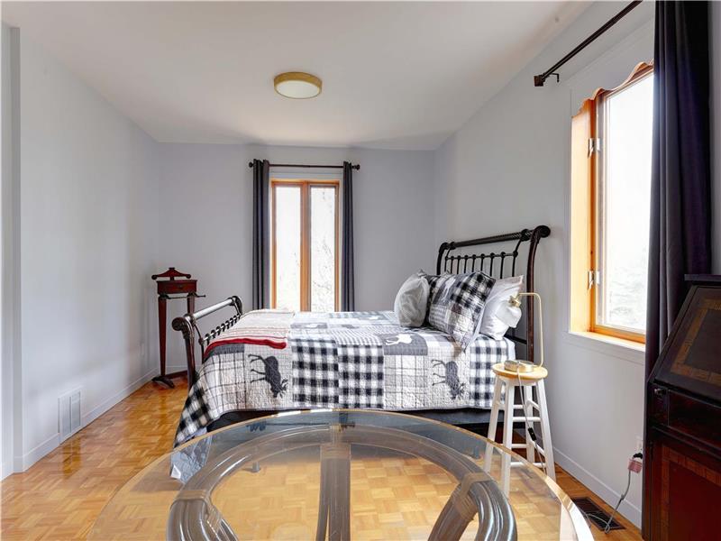 Chalet Mona Mont-Tremblant Waterfront