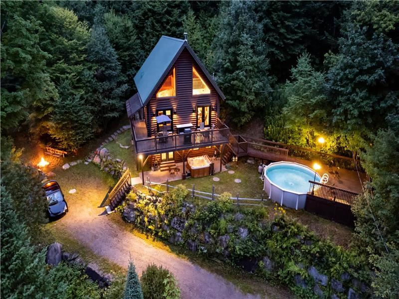 Le Paradis Courchevel - Luxe Chalet with Private Jacuzzi, Pool & Scenic Views