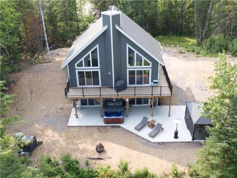 Cottage Tranquilité sur le lac au Lac-des-iles