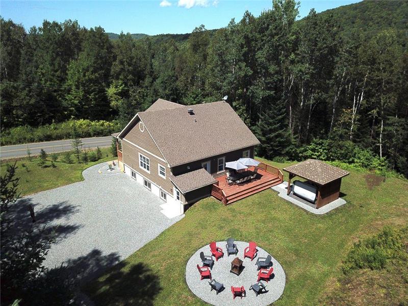 CITQ 297392 Chalet Mont Blanc Ski & Golf & Spa Privé Confort Nature & Mont Tremblant