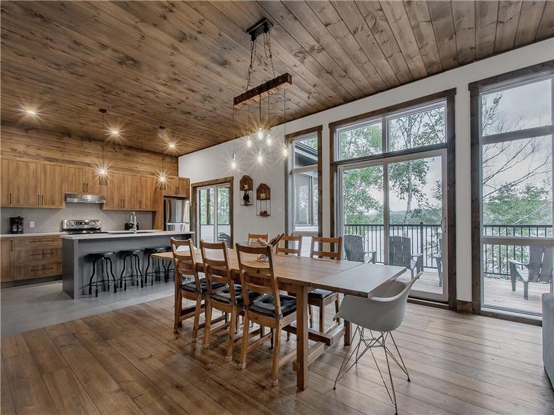 Le Polaire (Bord de LAC & spa)