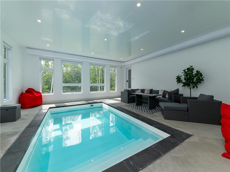 Hôtel à la maison - Le Distinction, piscine et spa