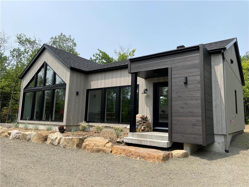 EVO (Havre de paix qui cède toute sa place à la nature Charlevoisienne !)