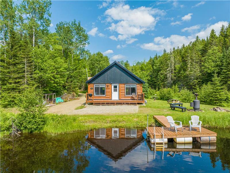 Chalet le 10 du Lac  * Lakeside * In the forest *